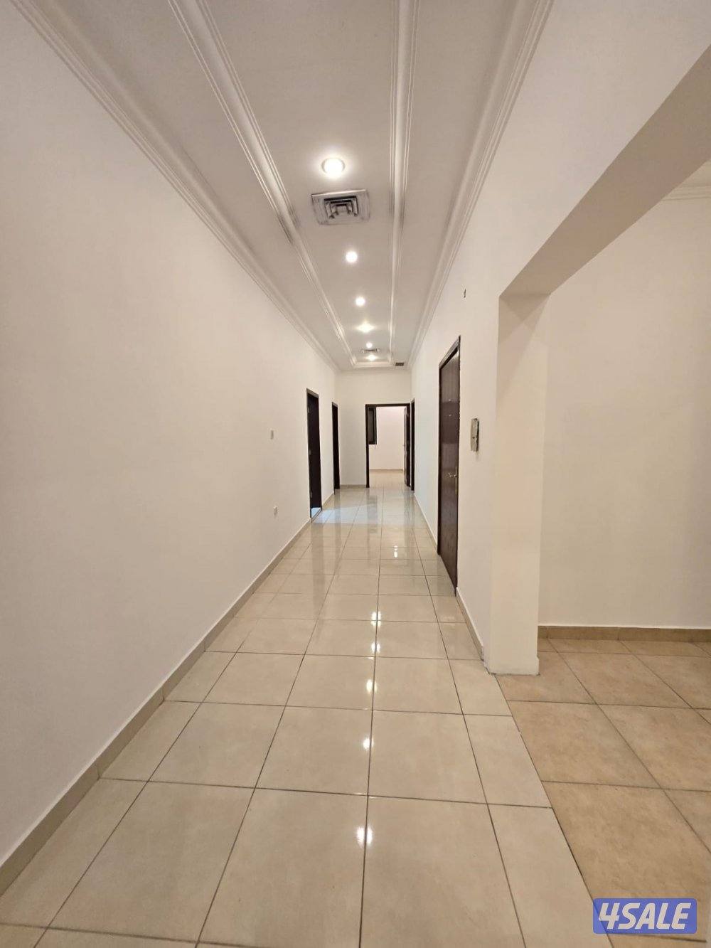 فرصه لاتعوض للإيجار دور كبير ومساحه كبيرة بسعر لايصدق6