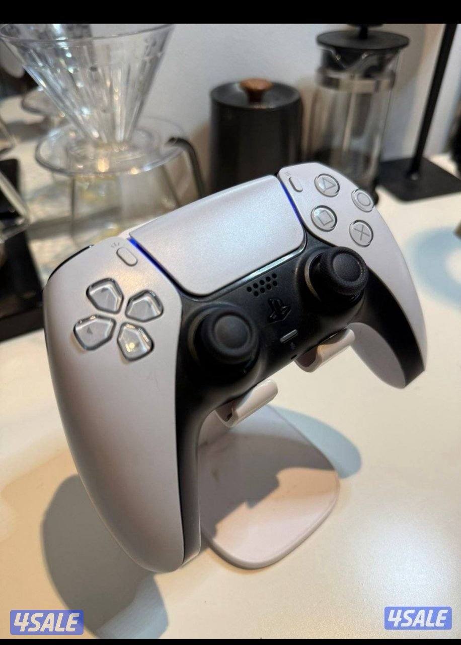 للبيع يده بلاستيشين 5 الاصلية1