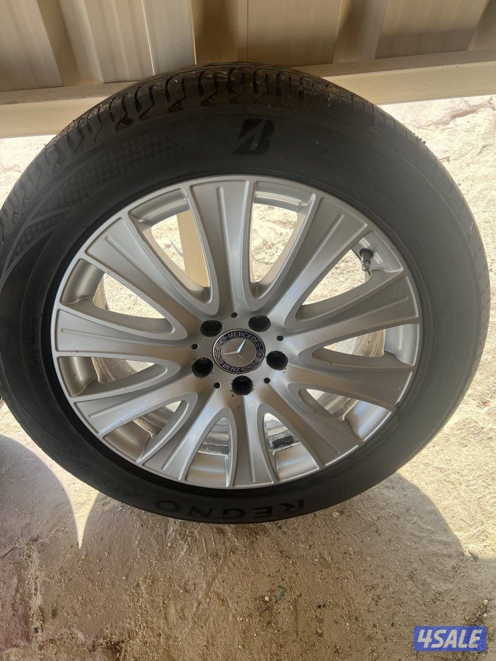 اربع رنقات مرسيدس مقاس 18 استعمال اليابان شرط سليمه من الرجفه والمخرطه1