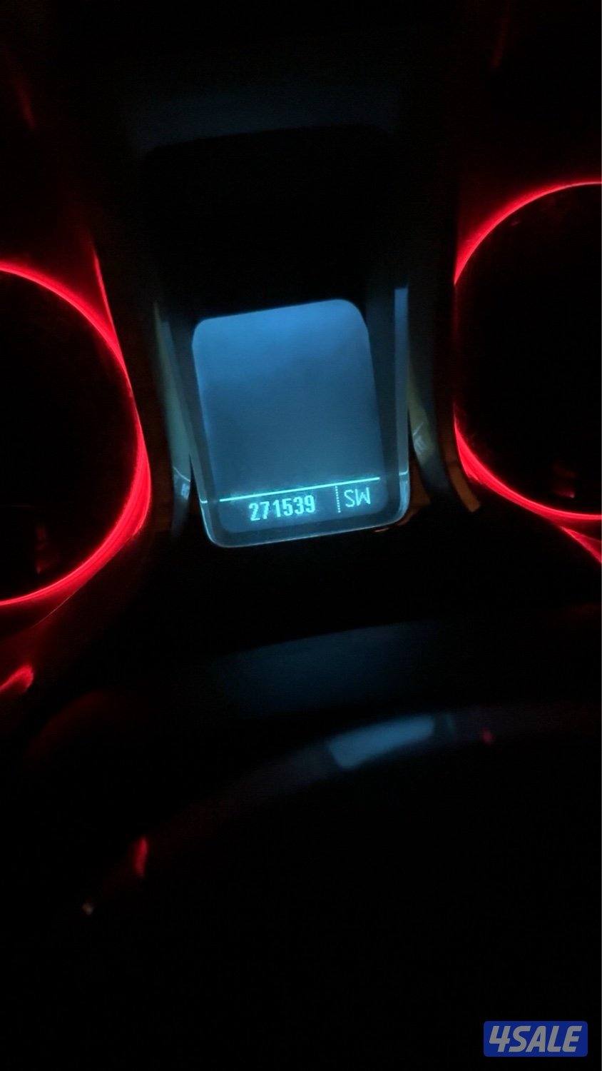 للبيع كمارو ٢٠١٠ عليه اغراض مجهز للموسم شرط الفحص فقط ضربة مطب6