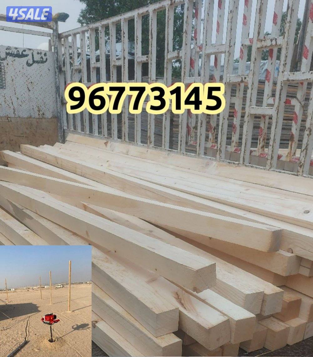 حفارة ركايز مع عامل تركيب اسوار المخيمات12