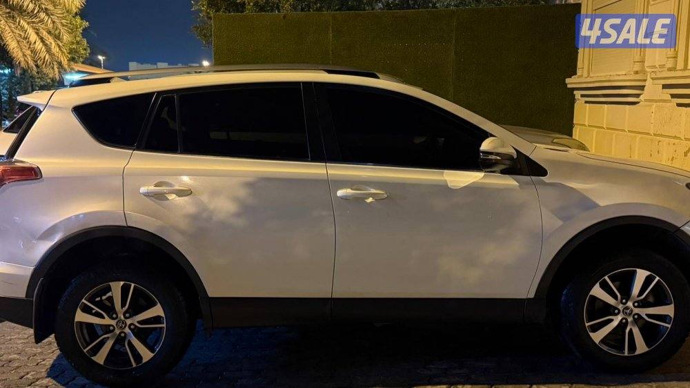 راف 4 شرط الفحص مكينه و قير وشاصي وورقة الفحص موحودة بالصور.3