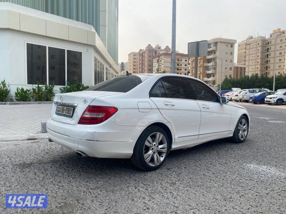 للبيع مرسيدس C300 عداد 2713