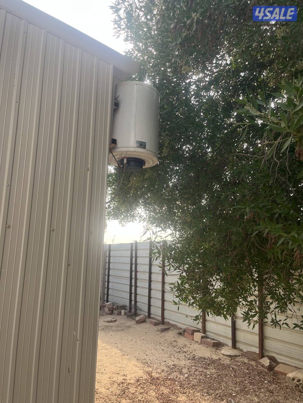 للبيع شاليه جبرة غرفه +حمام + مخزن 4*67