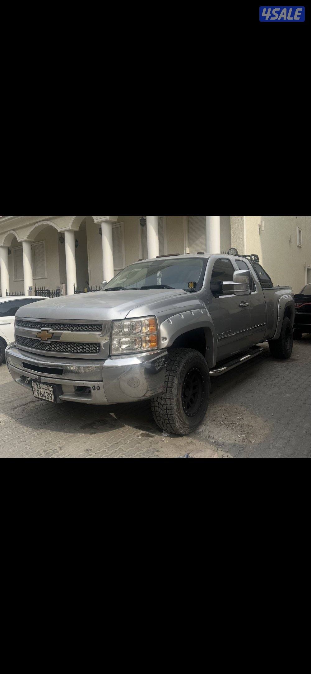 لبيع   دبل قير شرط الفحص وعليه اضافات6