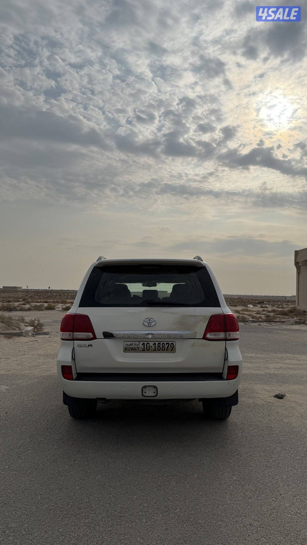 للبيع لاند ٢٠١٠الساير GX.R V84