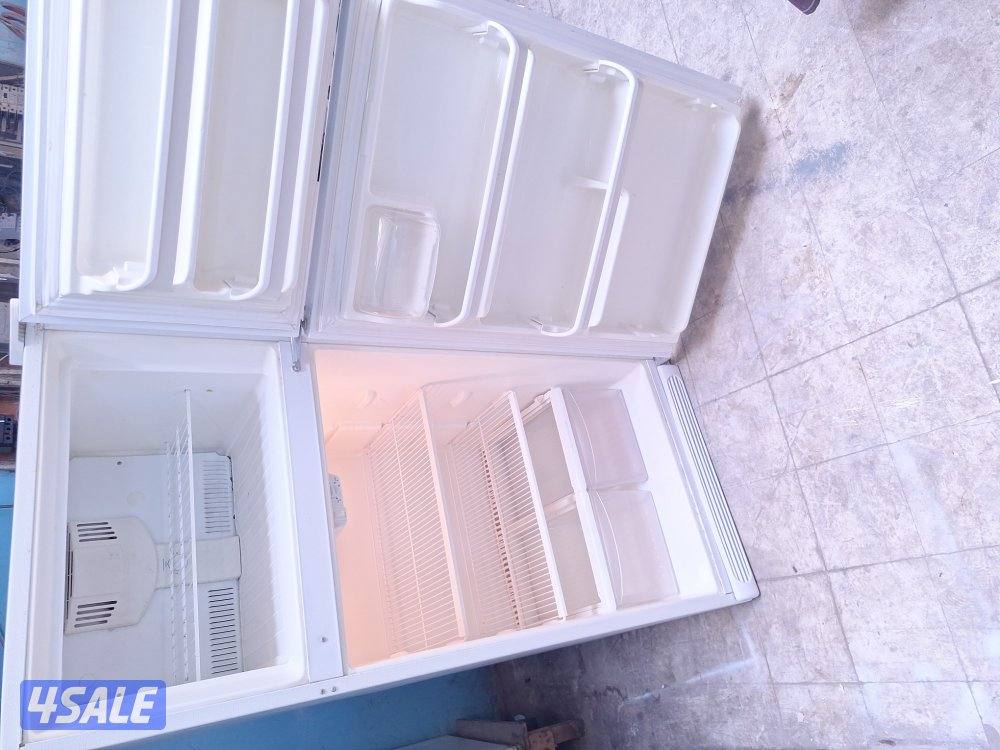 نبيع جميع انواع الثلاجات والطباخات مع التوصيل والكفاله9