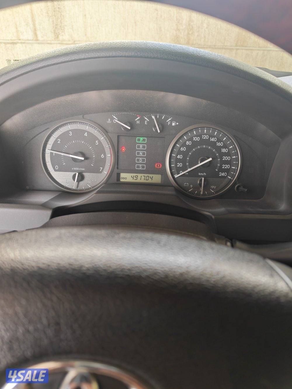 جيب 2011 ماشي ٤٩٠ الف شرط فحص قير مكينة شاصي وصبغ عام شغل وكاله ومسوي0