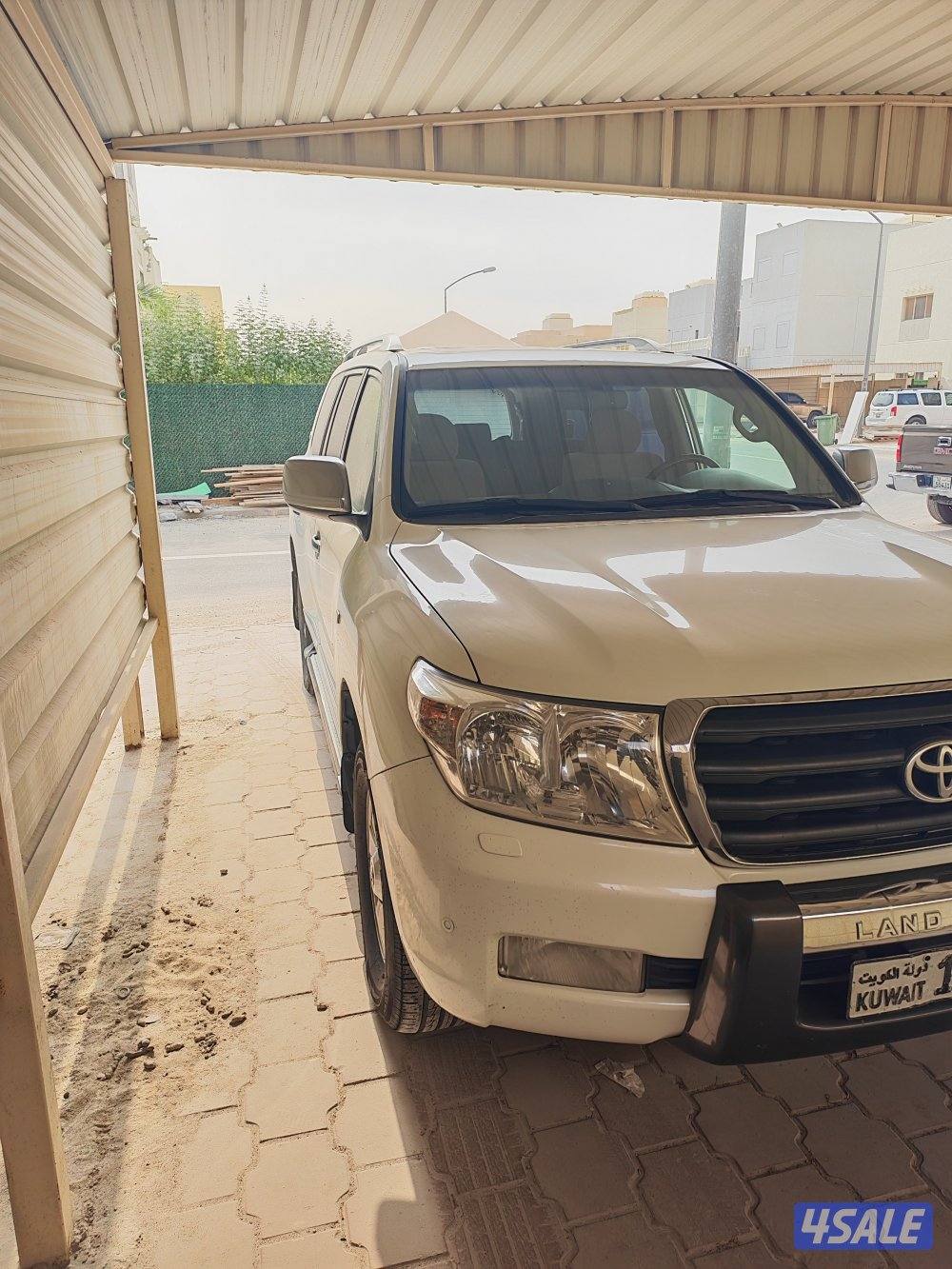 جيب 2011 ماشي ٤٩٠ الف شرط فحص قير مكينة شاصي وصبغ عام شغل وكاله ومسوي5