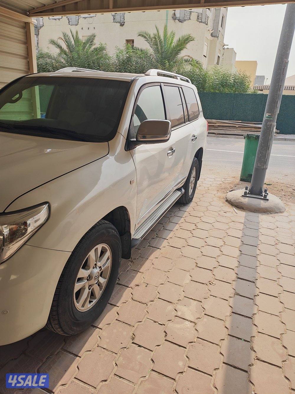 جيب 2011 ماشي ٤٩٠ الف شرط فحص قير مكينة شاصي وصبغ عام شغل وكاله ومسوي6