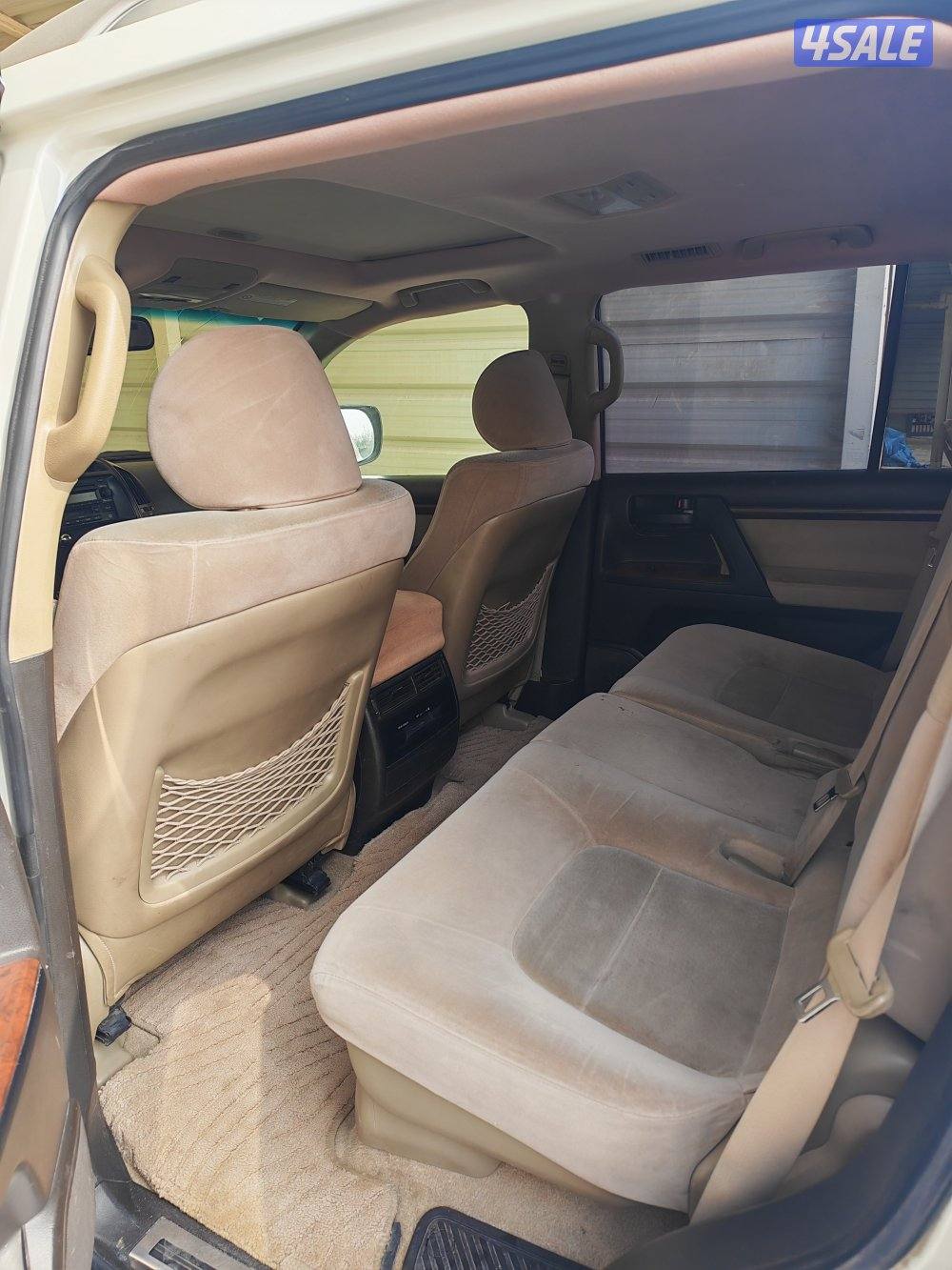 جيب 2011 ماشي ٤٩٠ الف شرط فحص قير مكينة شاصي وصبغ عام شغل وكاله ومسوي10