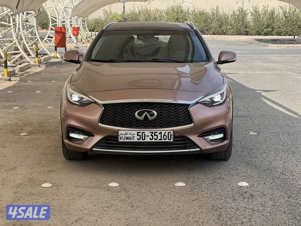 انفينيتي Q30 موديل 2018 عداد 83 الف11