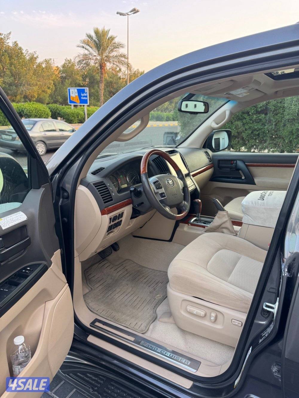 لاندكروزر مديل 2015  RX.R / V8 ماشي 38812