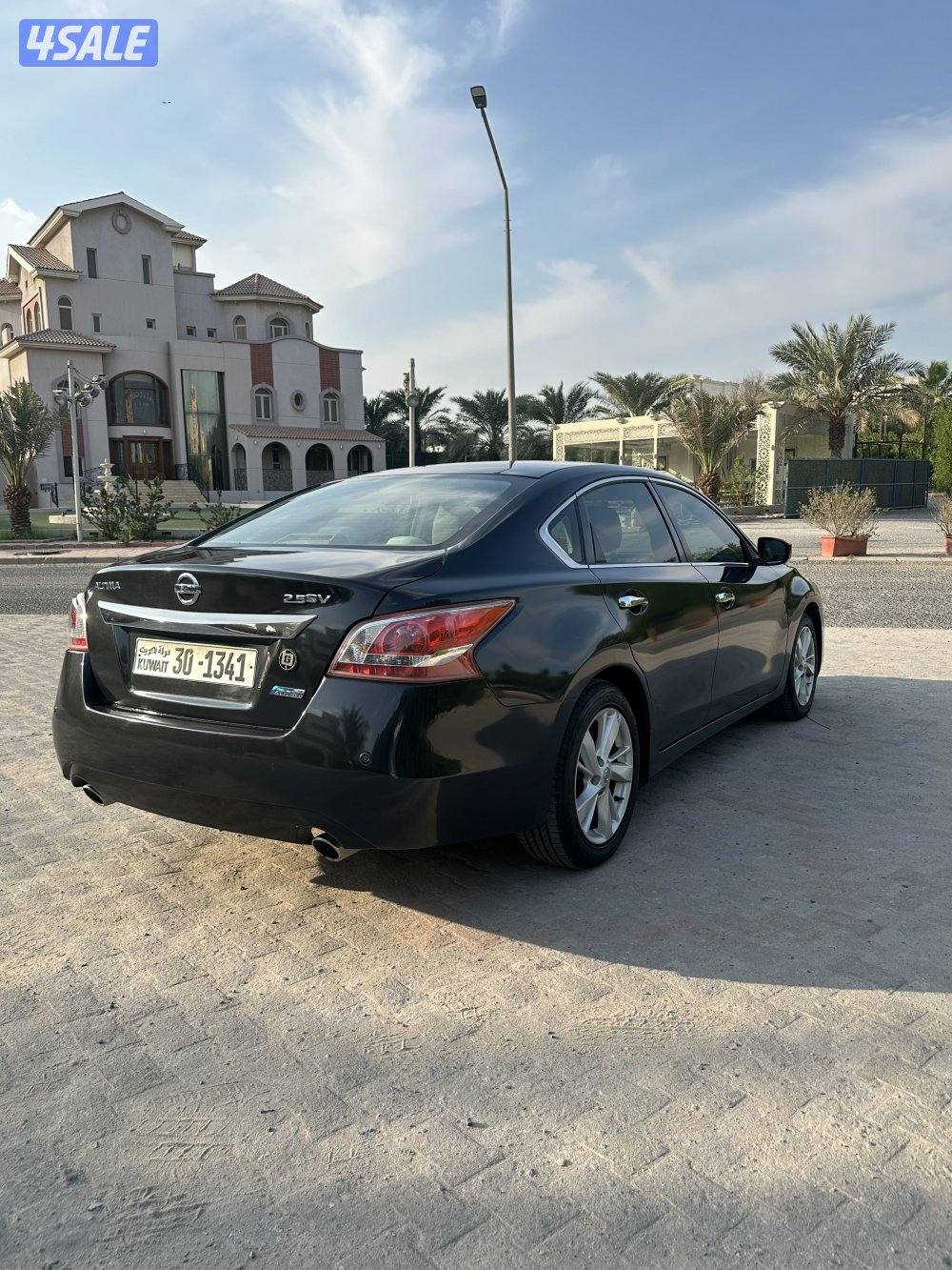 التيما موديل2013 _شاشه_ كاميرا_ تحكم سكان_ سنسر_بصمه تشغيل مفتاحين2