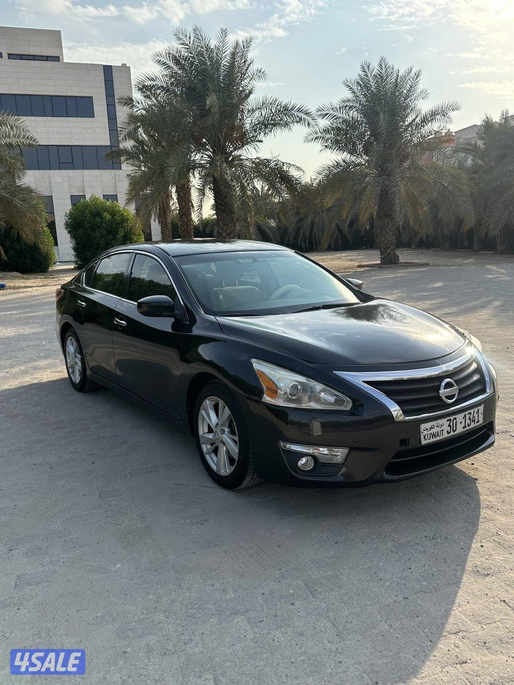 التيما موديل2013 _شاشه_ كاميرا_ تحكم سكان_ سنسر_بصمه تشغيل مفتاحين3