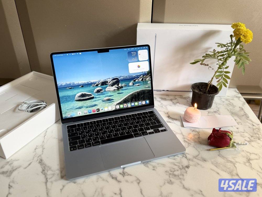 ماك بوك اير M40