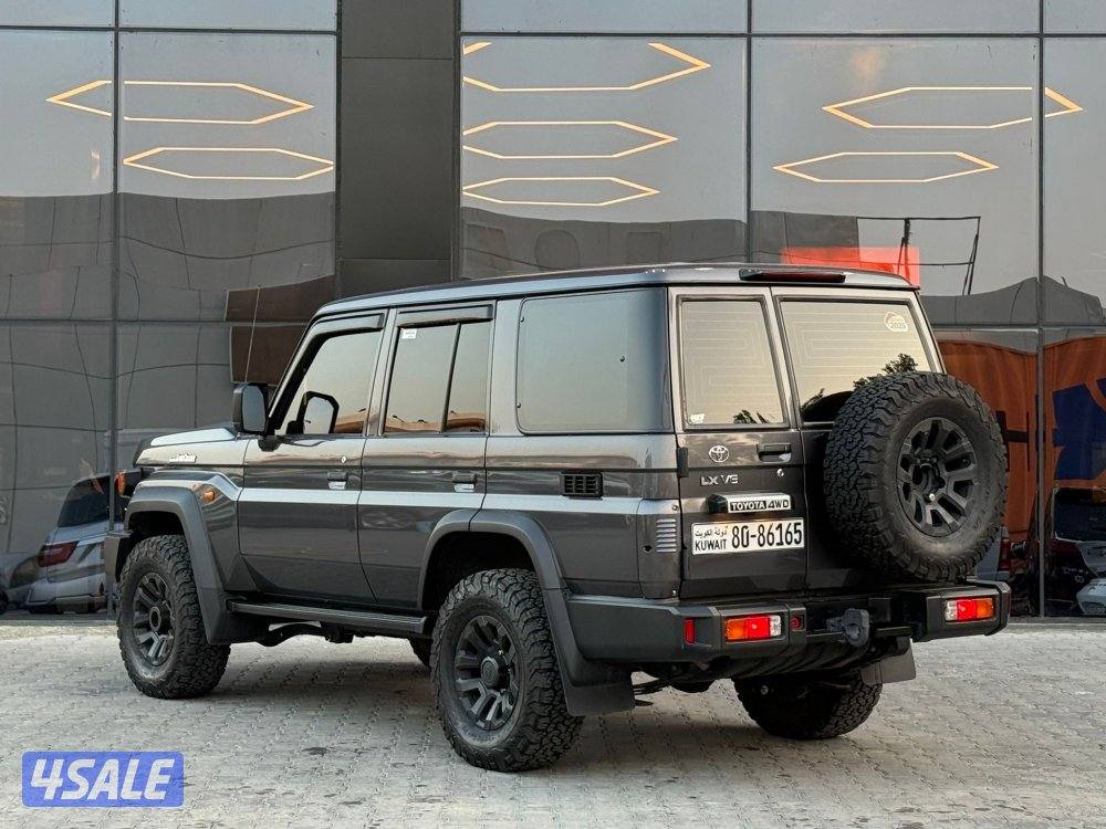 LAND CRUISER LX 4WD V6 _2025 صبغ الوكالة3