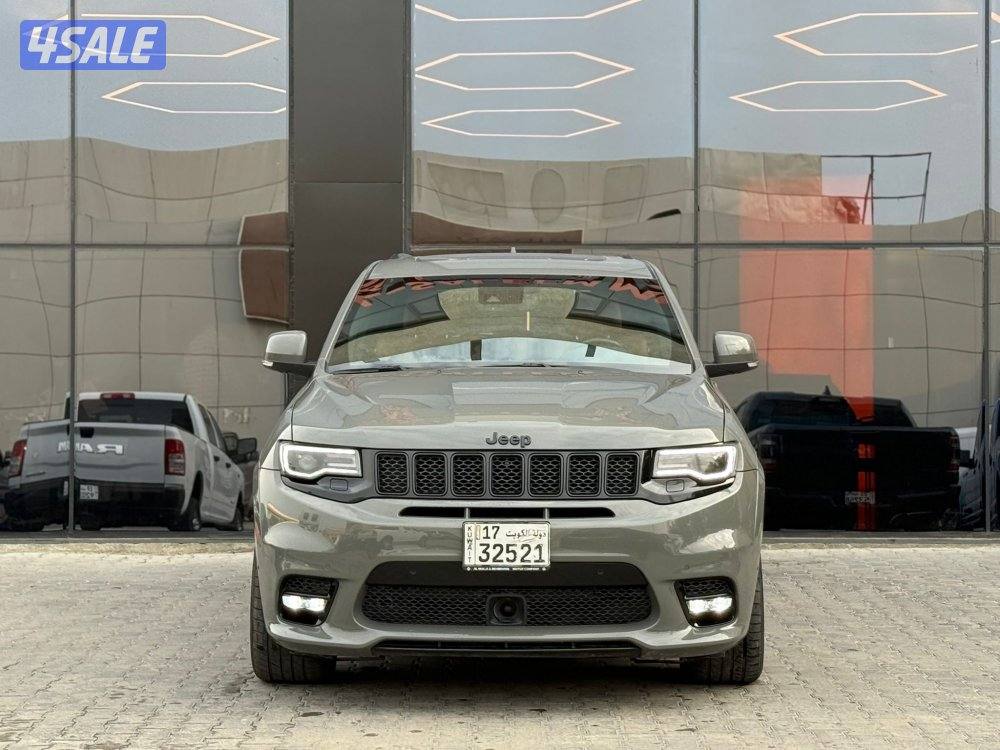 GRAND CHEROKE SRT V8 _20202