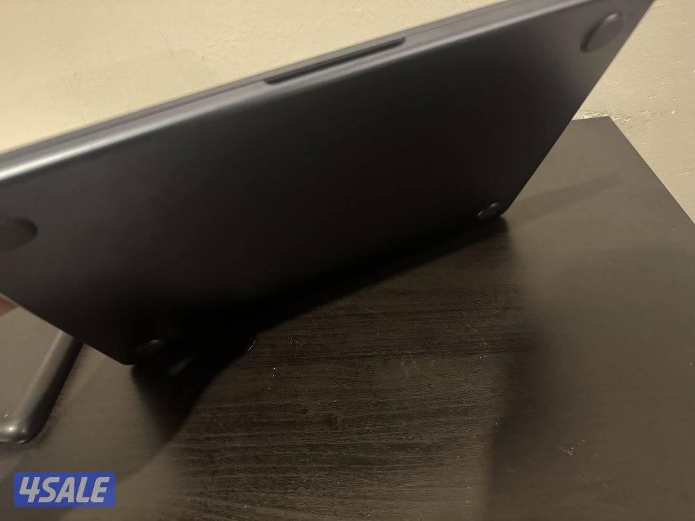 Mac book air m4 chip 256GB اللون Midnight استعمال اقل من شهر3