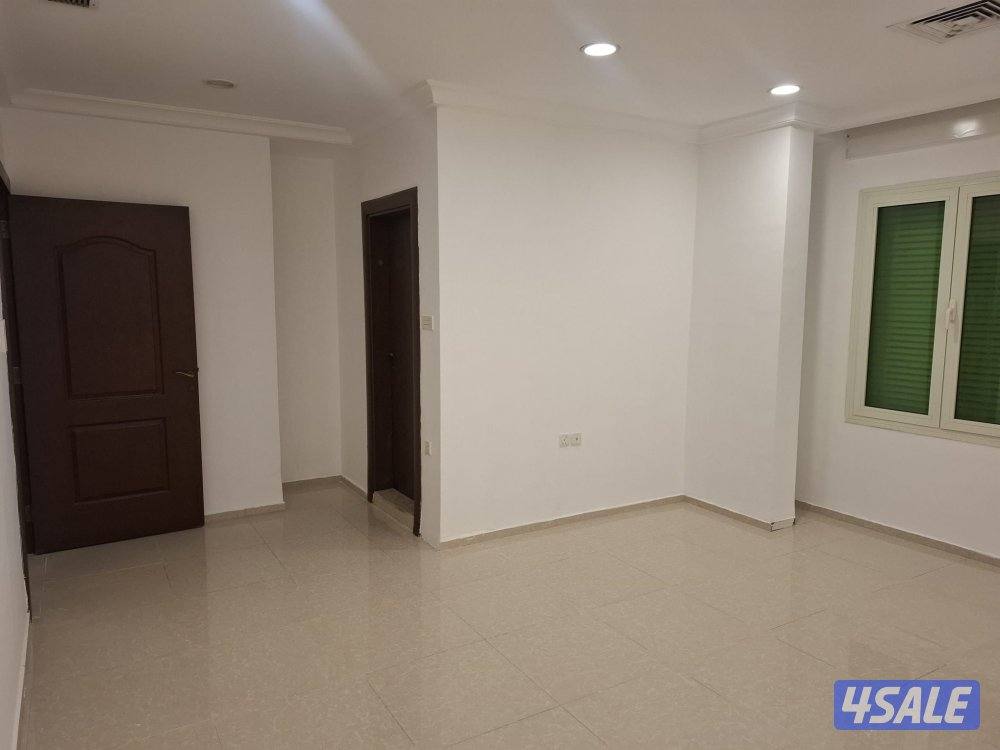 لايجار دور ثاني مصعد بالخالديه مساحات كبيره تشطيب ديلوكس الاجار ٩٠٠5