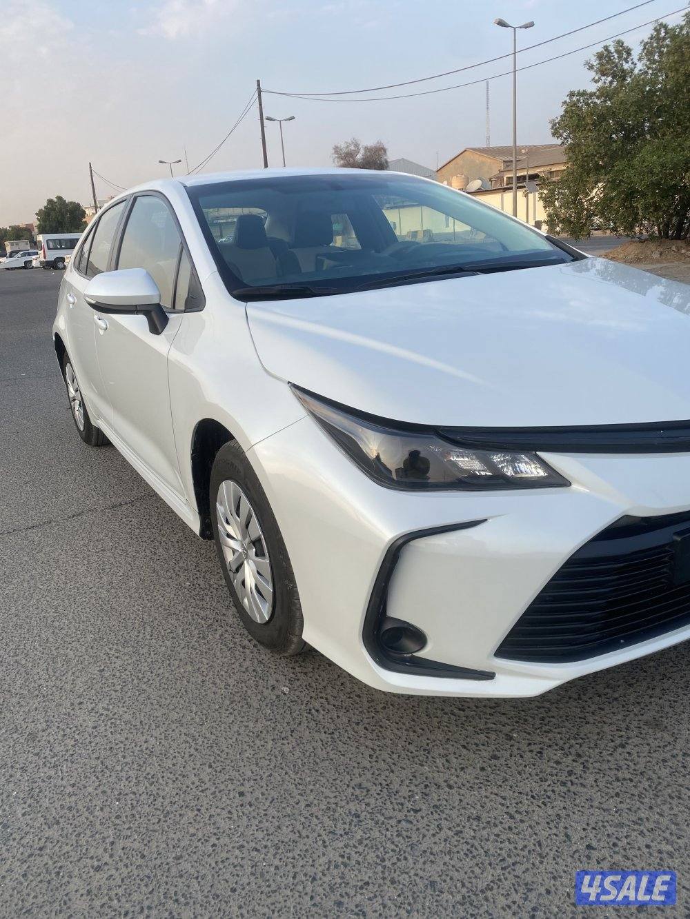 Toyota Corolla 2024 for sale , Pearl white color , good quality car.2