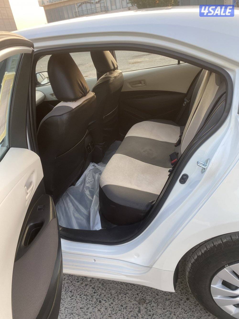 Toyota Corolla 2024 for sale , Pearl white color , good quality car.5