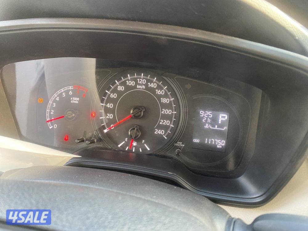 Toyota Corolla 2024 for sale , Pearl white color , good quality car.6