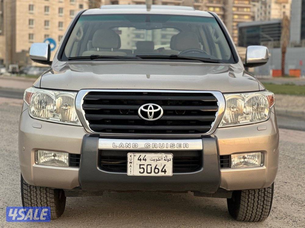 للبيع لاندكروزر GXR v8 ماشي ٢٨٠ الف كيلو2