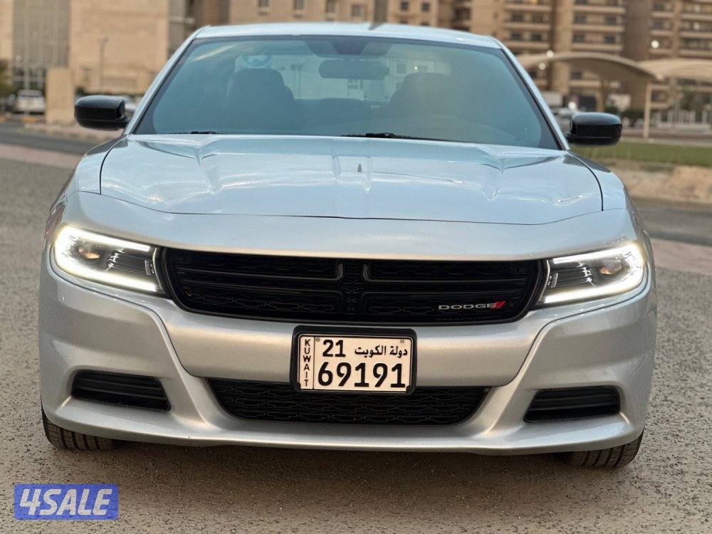 للبيع دودج  تشارجر ماشي ٤٥ الف كيلو1