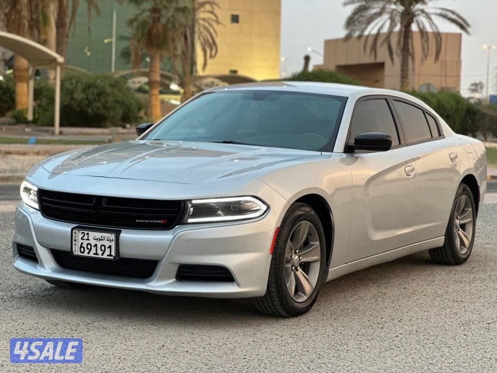 للبيع دودج  تشارجر ماشي ٤٥ الف كيلو2