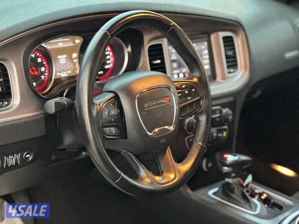 للبيع دودج  تشارجر ماشي ٤٥ الف كيلو6