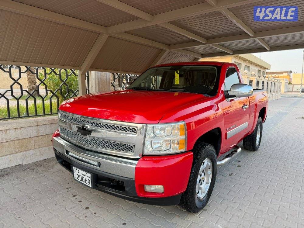 وانيت سلفرادوا Z71 موديل2011 بحاله الوكاله0