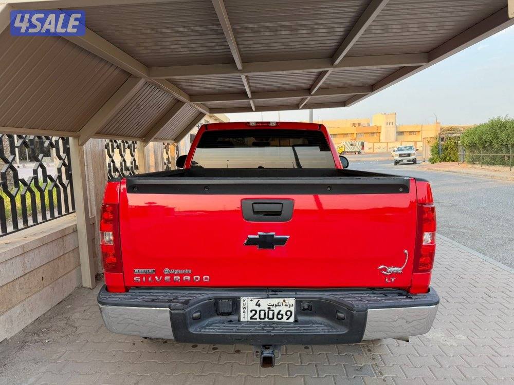 وانيت سلفرادوا Z71 موديل2011 بحاله الوكاله3