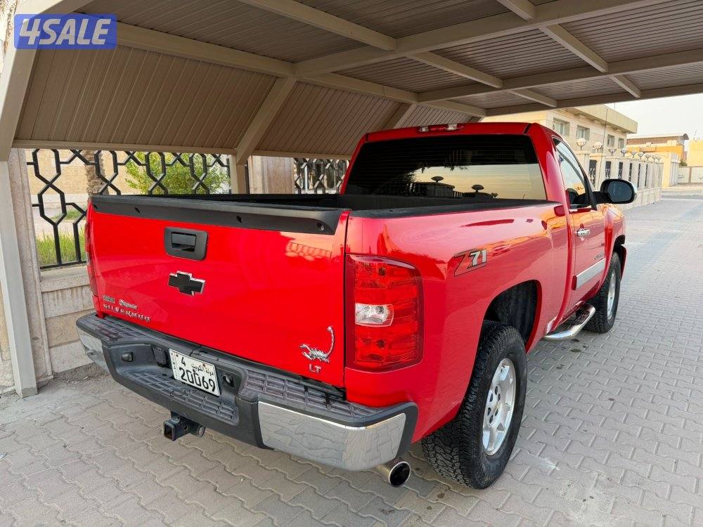 وانيت سلفرادوا Z71 موديل2011 بحاله الوكاله4