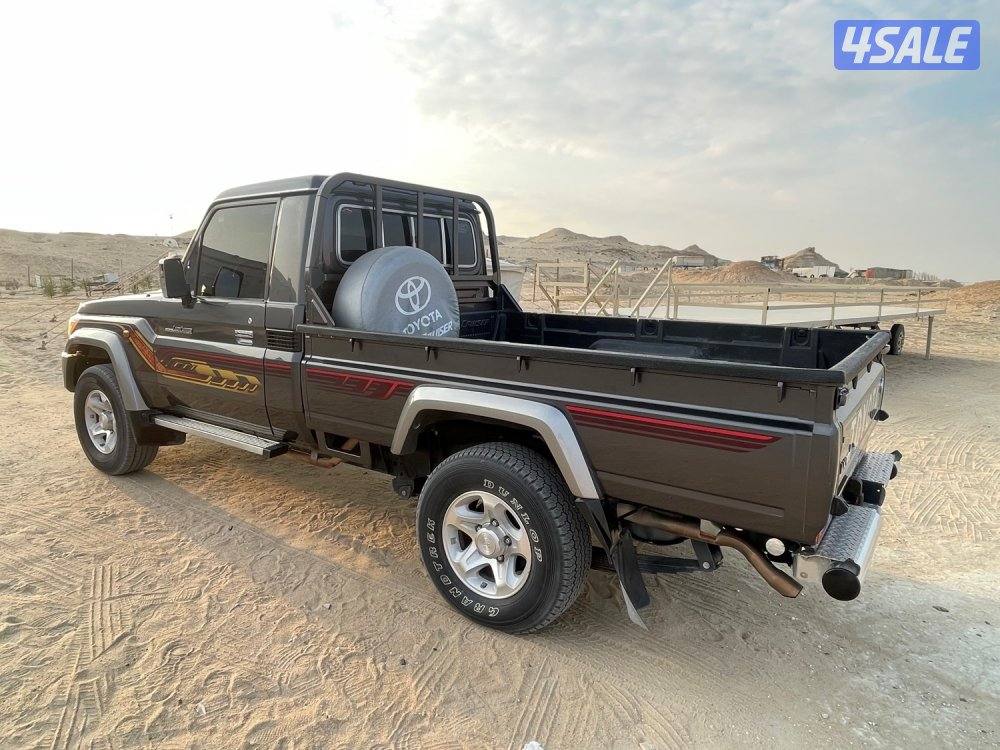 جيب شاص 22 شرطالفحص مكينه وقيروشاص ودبل البدي فيه اصباغ متفرقه1