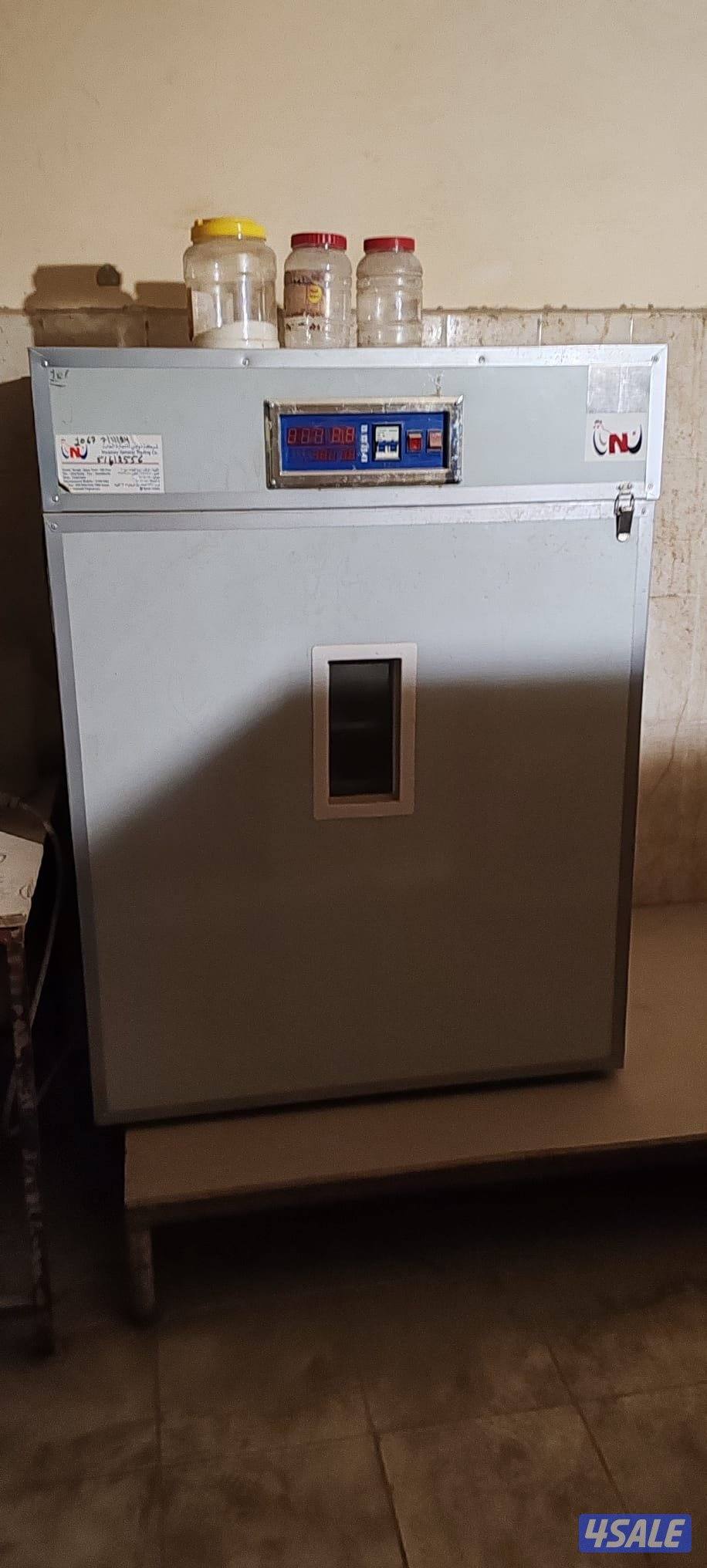 للبيع فقاسه ١٠٥٦ بيضه استعمال مره وحده الرابطه شبه جديده3