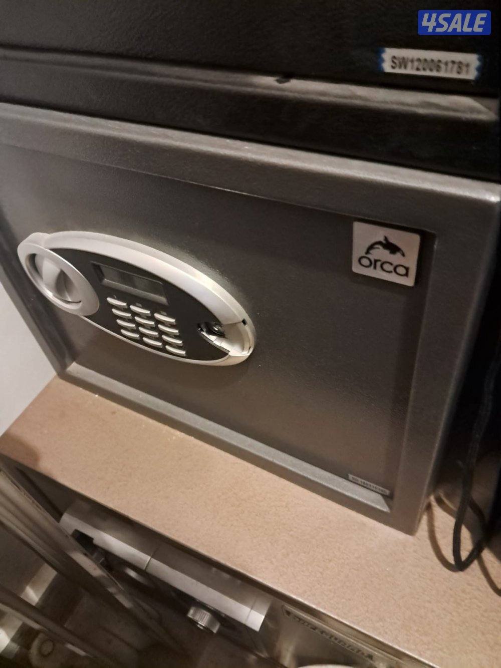 تجاري للبيع1