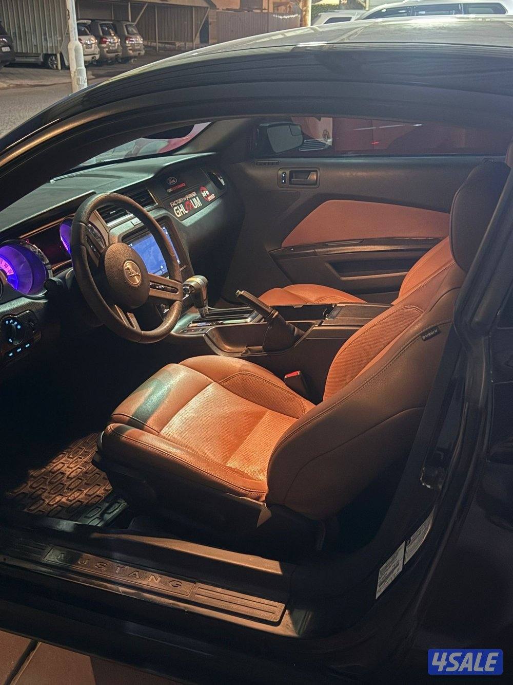 للبيع موستنج 20124