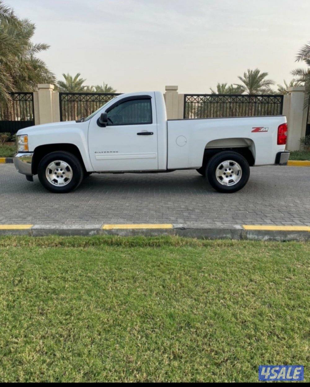 وانيت Z71  صبغ وكاله عدا قطعه تجميلي مدغر يمين0