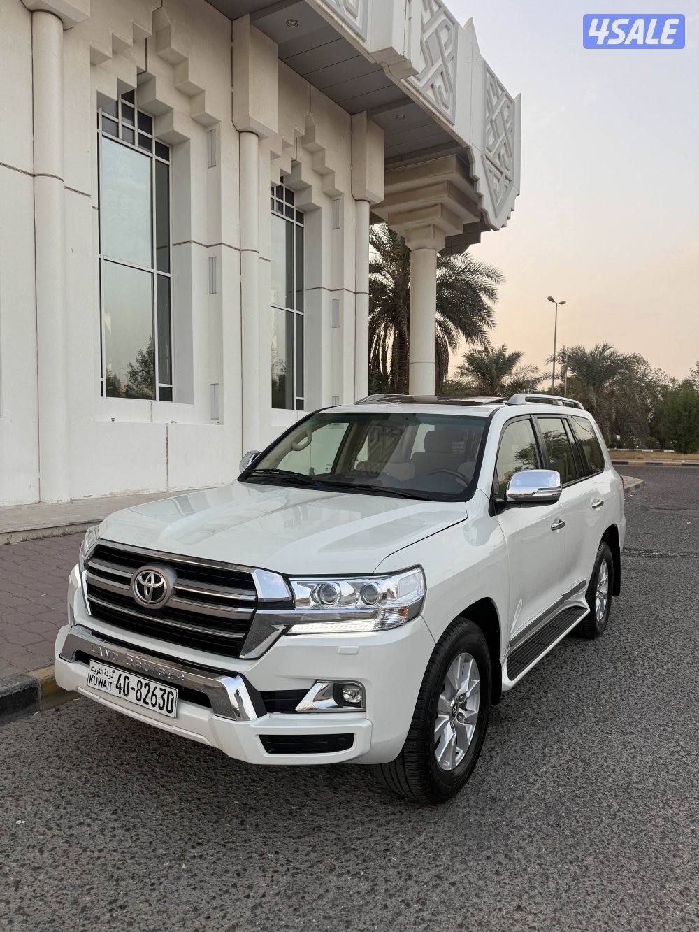 لاندكروزر 2017 عداد 214 .0