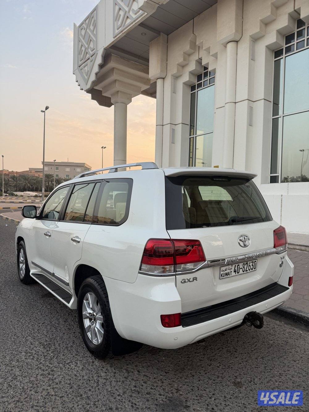 لاندكروزر 2017 عداد 214 .2