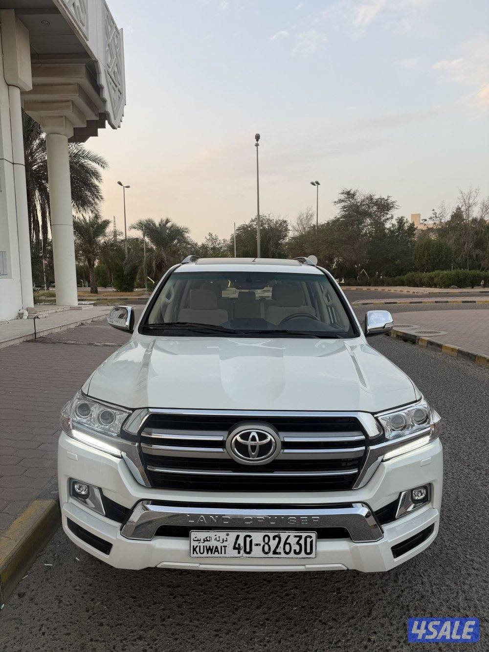 لاندكروزر 2017 عداد 214 .6