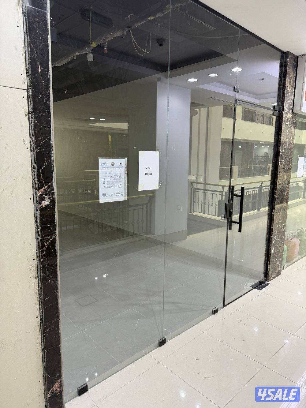 للبيع محل تملك تجاري وثيقه حره من المالك0