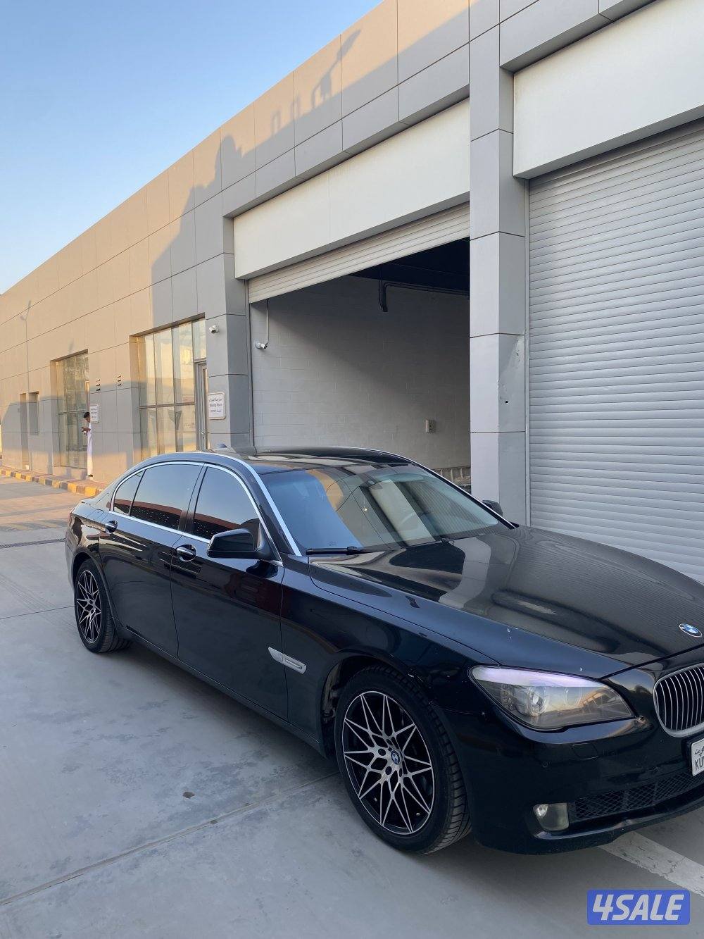 بيأم دبليو 7302