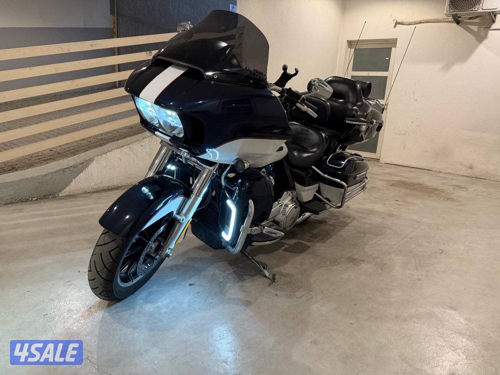 Road Glide Ultra لظروف خاصة6