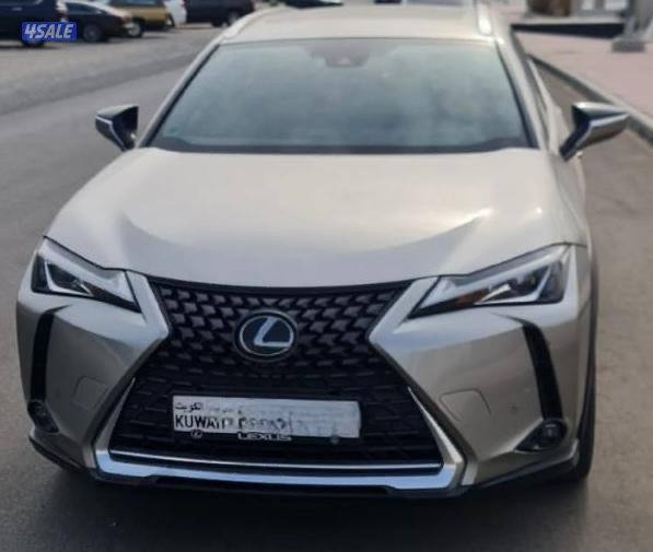 للبيع لكزس UX1