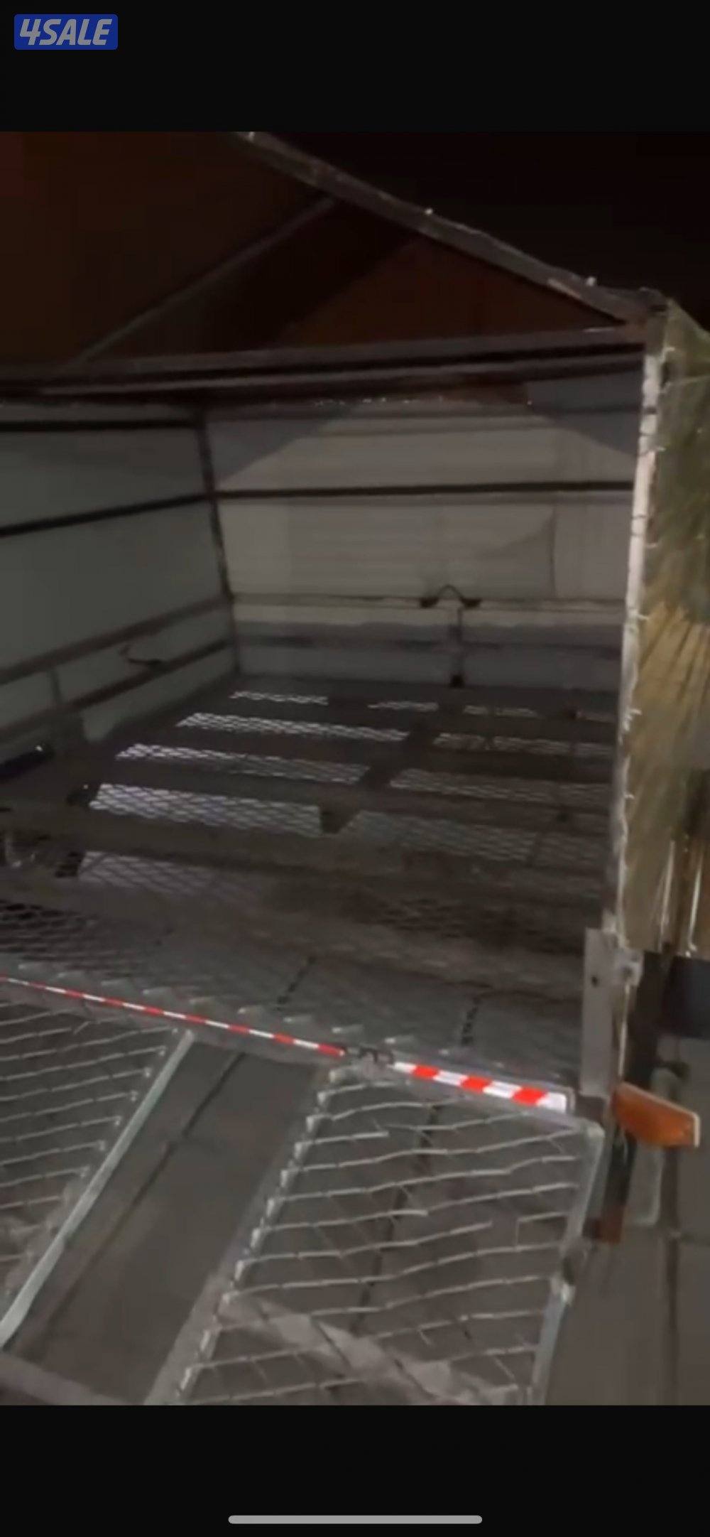 للبيع عربانه قلص نضيفه الطول مترين و ٤٠ بمترين1