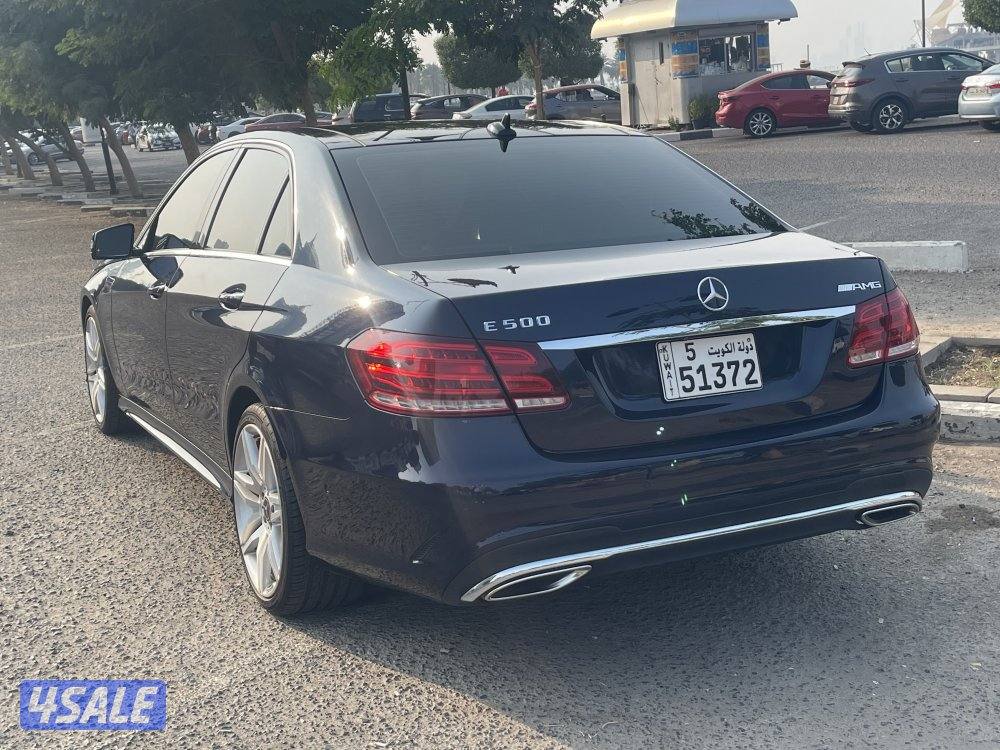 للبيع مرسيدس E5000