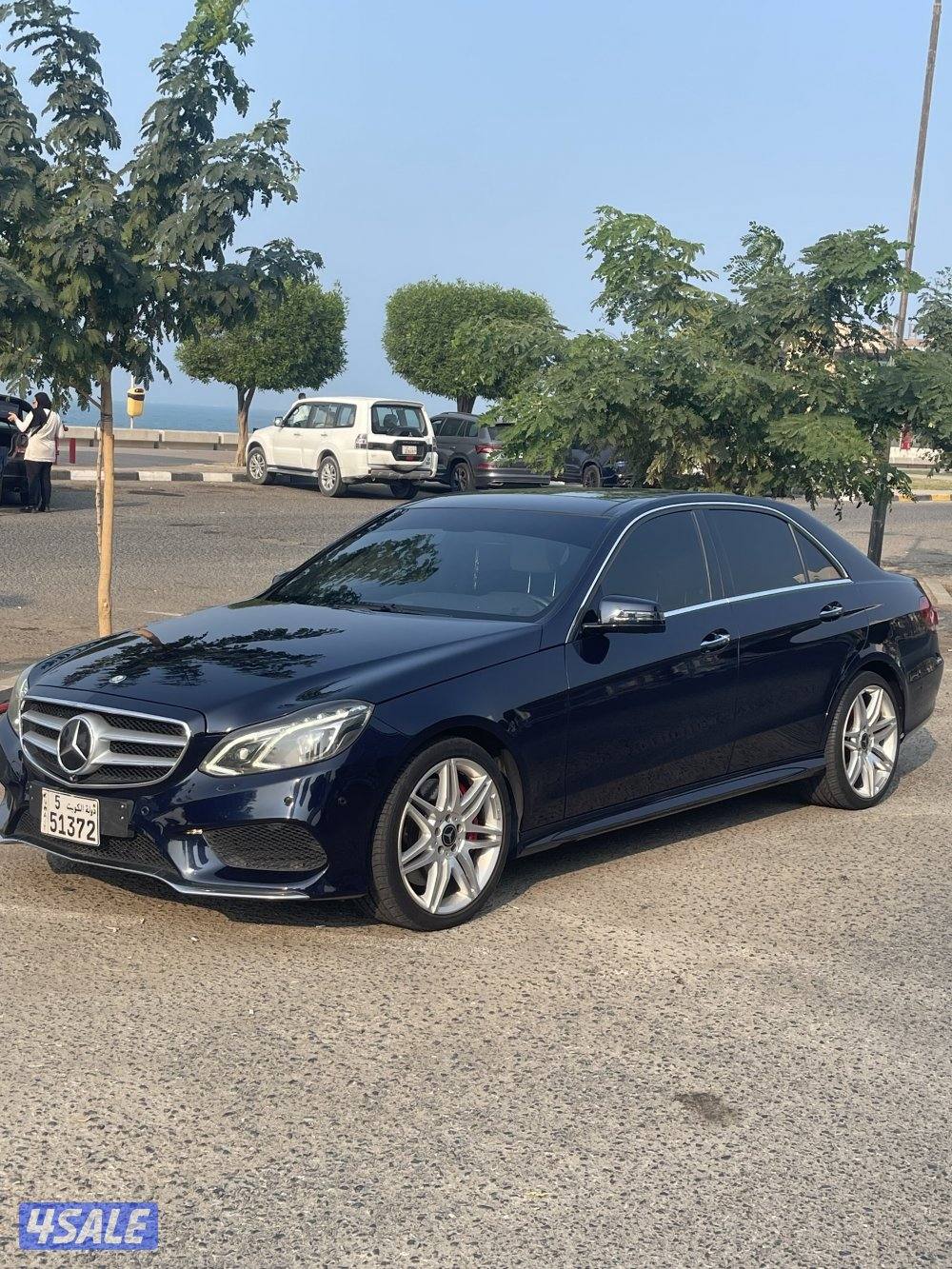 للبيع مرسيدس E50010