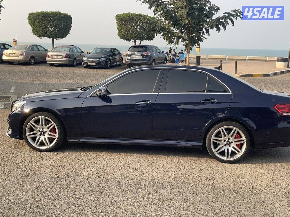 للبيع مرسيدس E50011